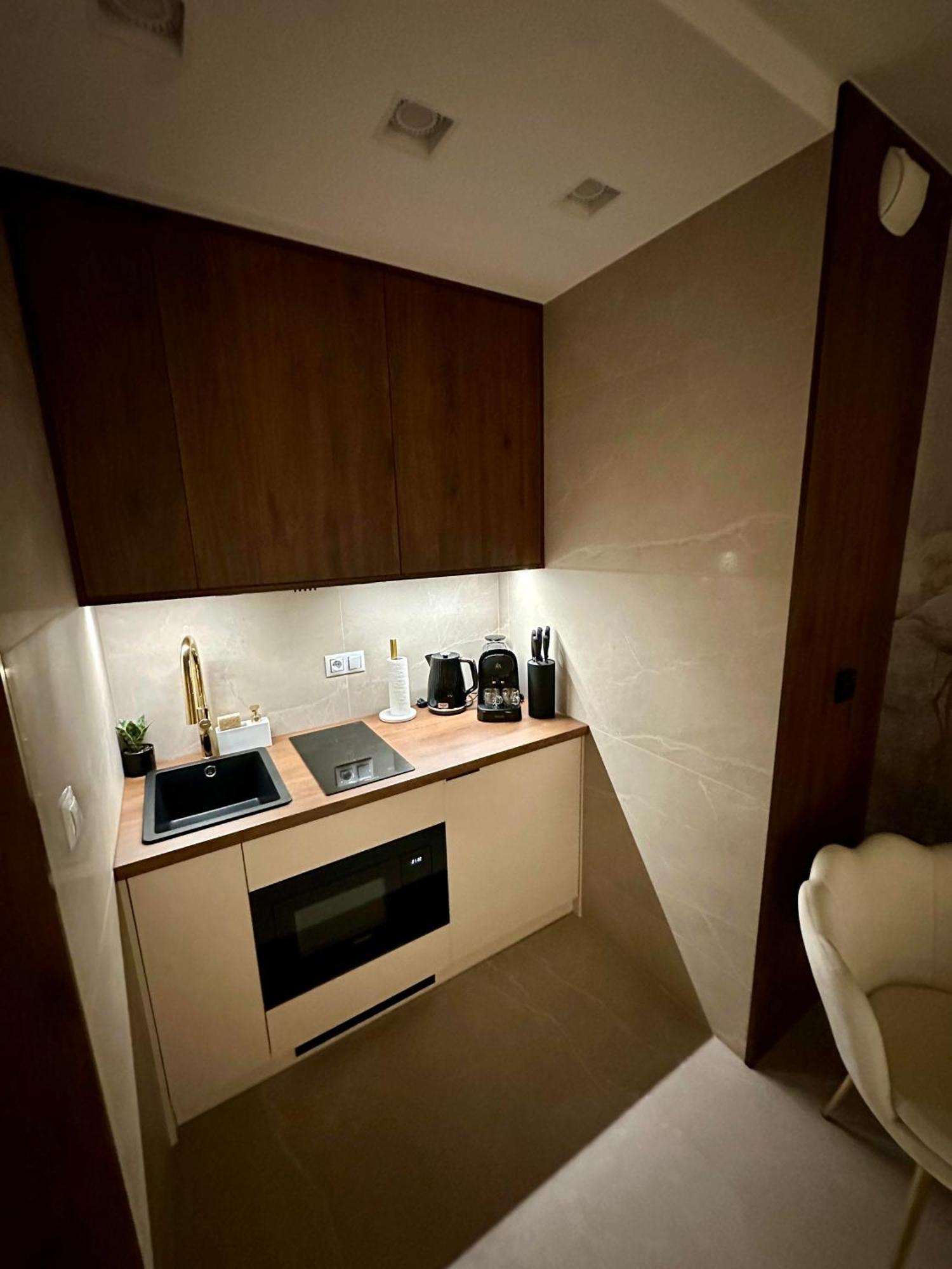 Masarska 8 Vip Apartamenty Jacuzzi Краків Екстер'єр фото